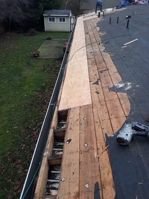 Slide of iDeal Roofing