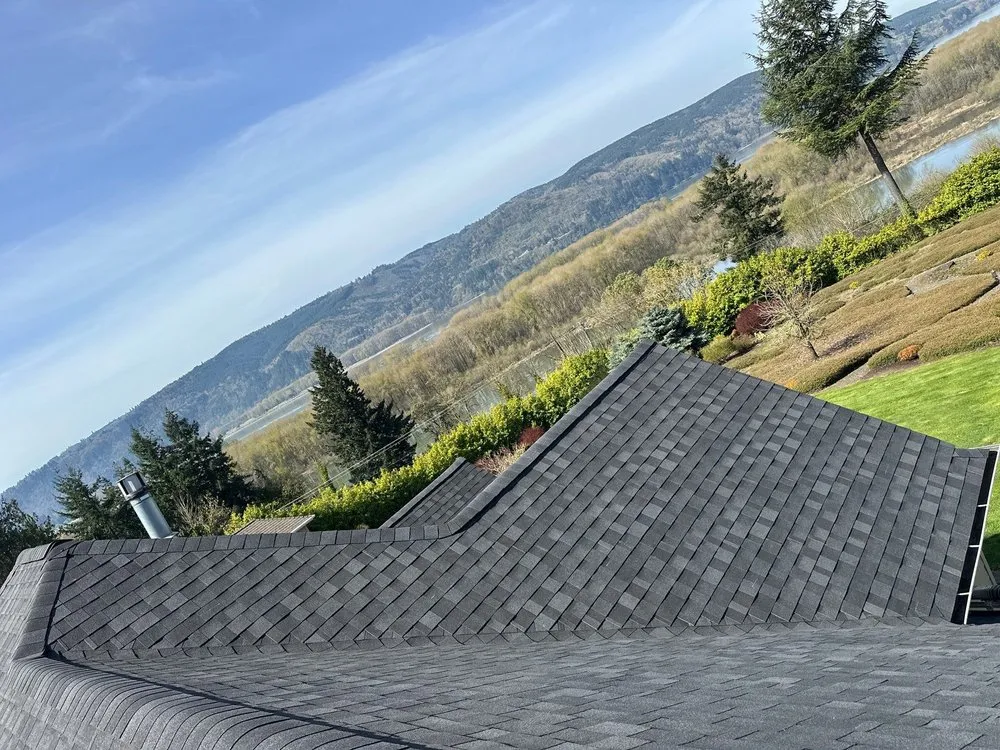 Slide of iDeal Roofing
