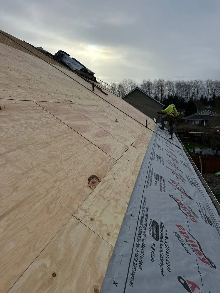 Slide of iDeal Roofing