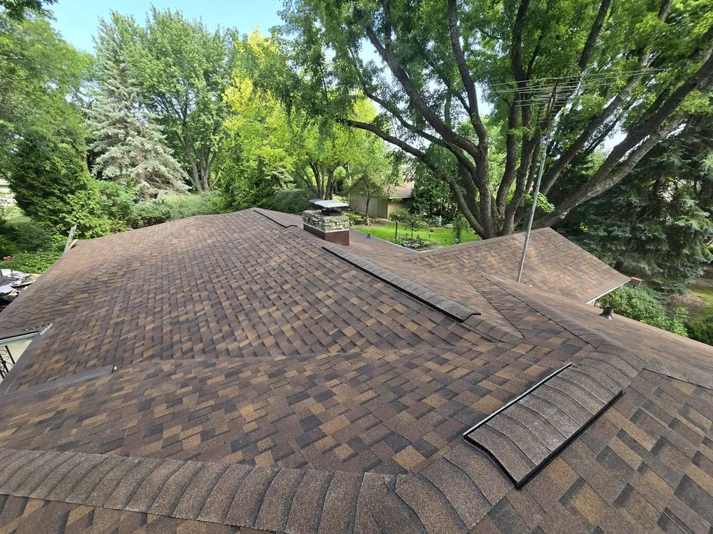 Slide of Idn Roofing