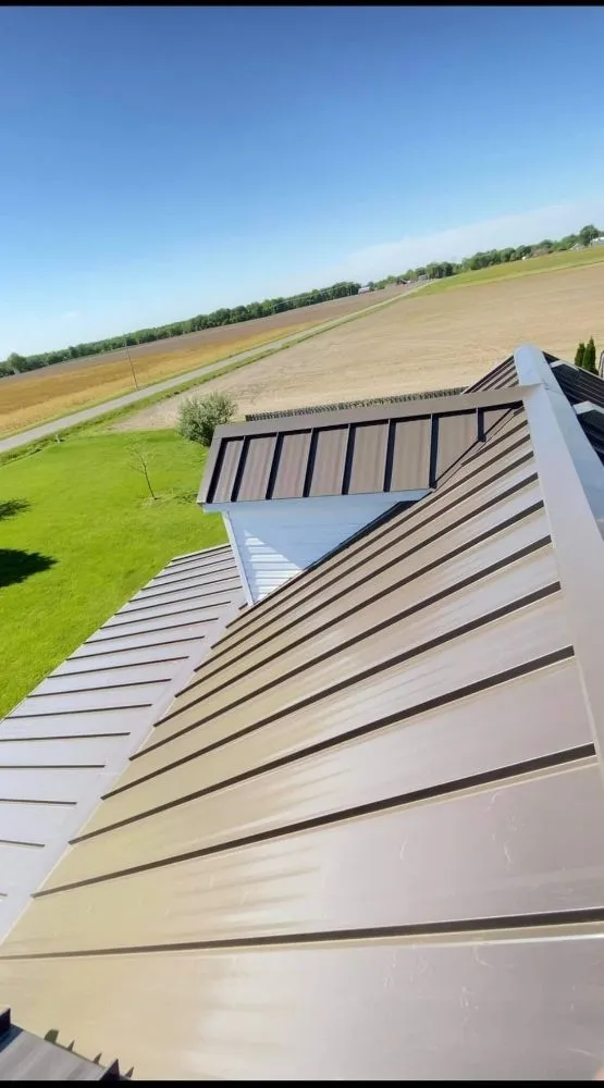 Slide of I&E Construction