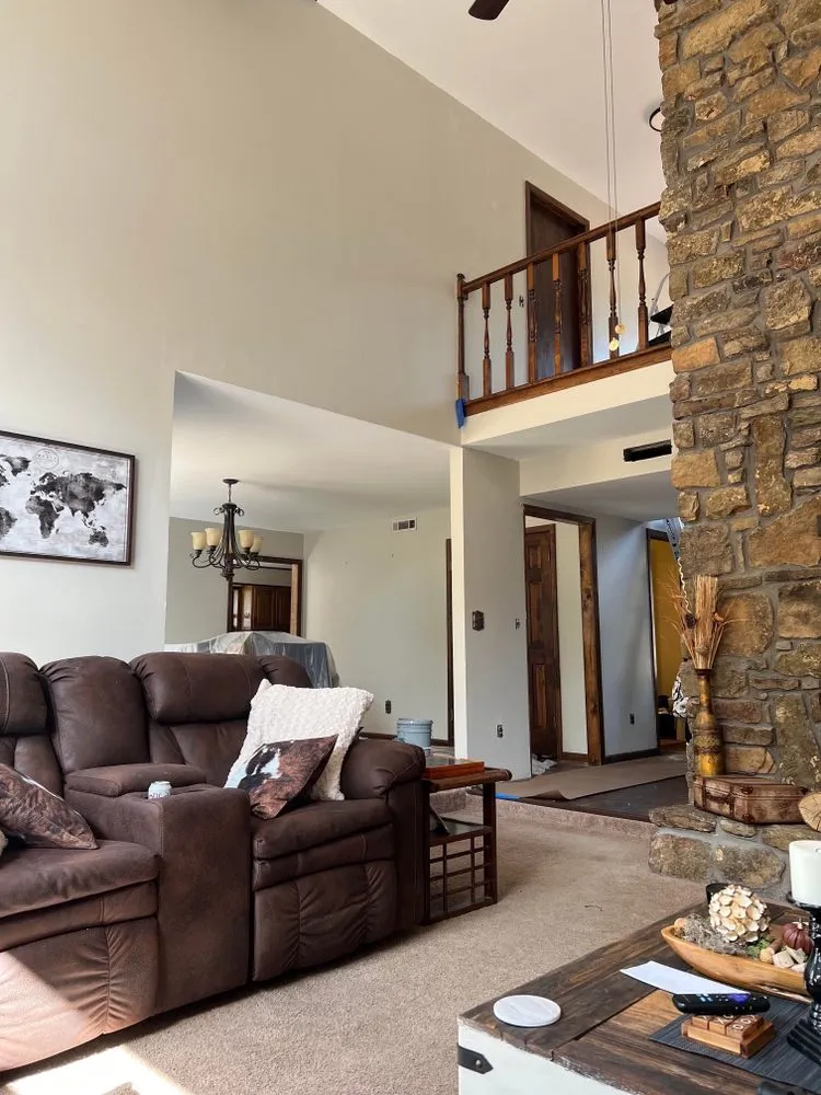 Slide of I&G Painting and Construction