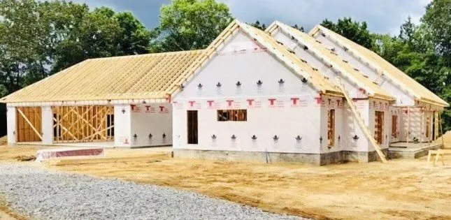 Slide of I&G Painting and Construction