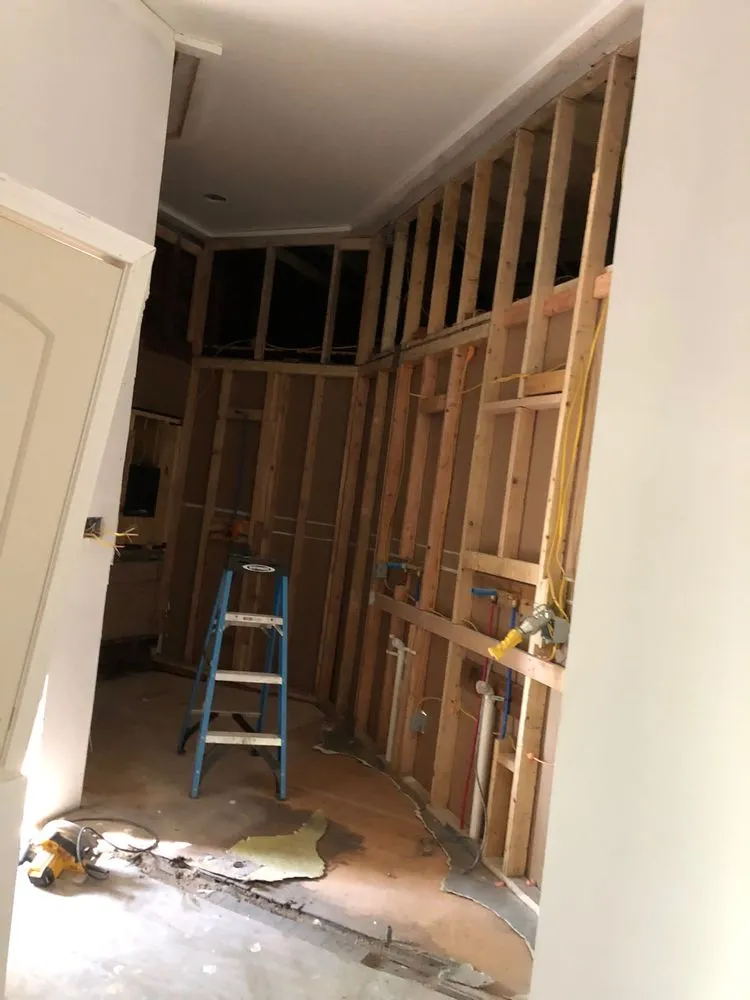 Slide of I&G Painting and Construction