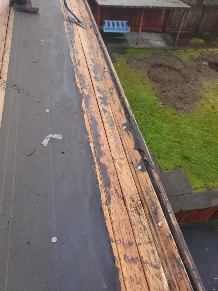 Slide of IG Roofing Systems