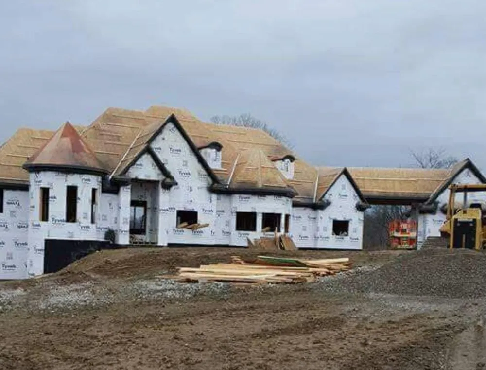 Slide of I.H. Roofing