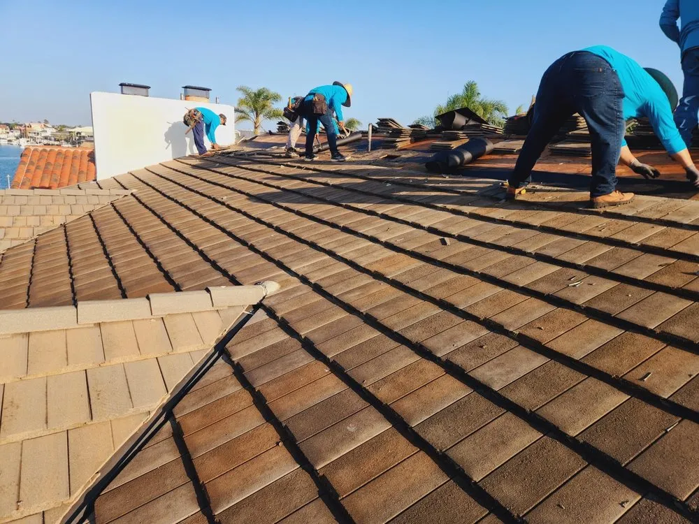 Slide of iHeart Roofing