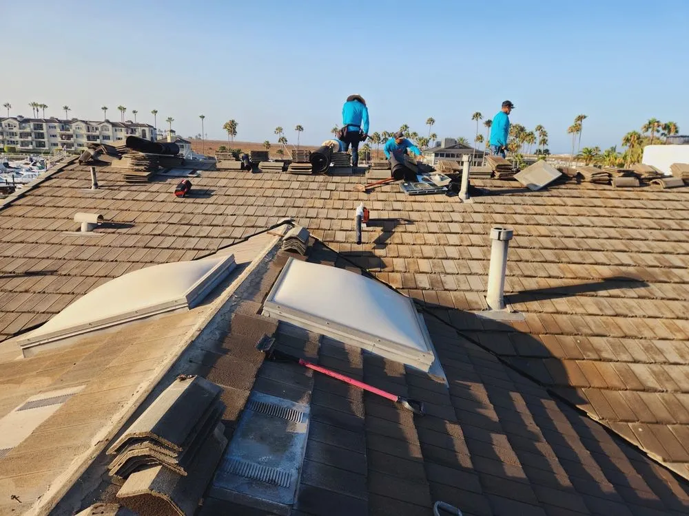 Slide of iHeart Roofing