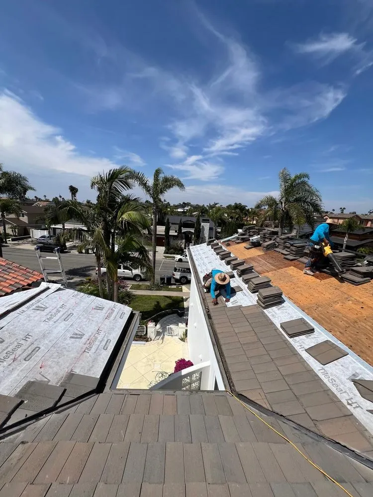 Slide of iHeart Roofing