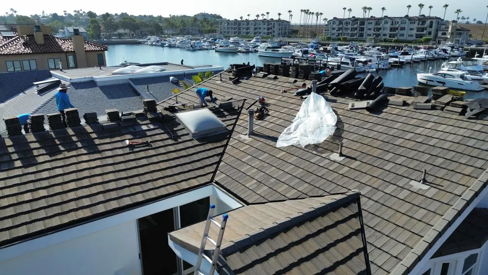 Slide of iHeart Roofing