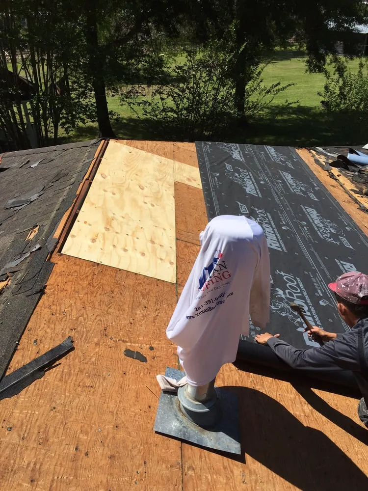 Slide of I'll Do It Roofing & Gutters