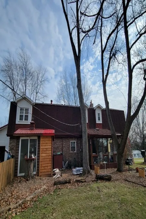 Slide of Illiana Roofing