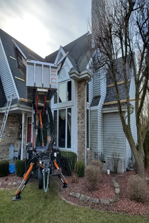 Slide of Illiana Roofing