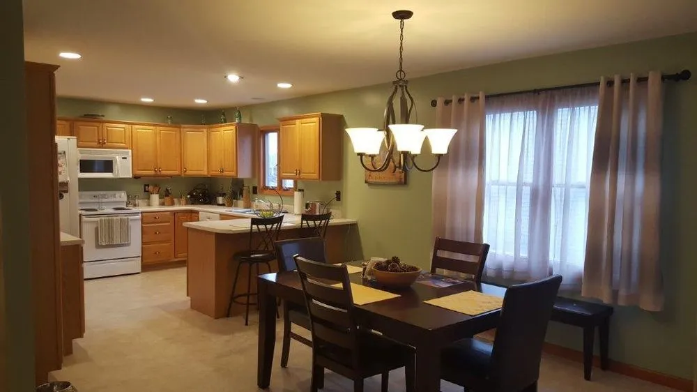 Slide of Illini Home Repair & Remodeling