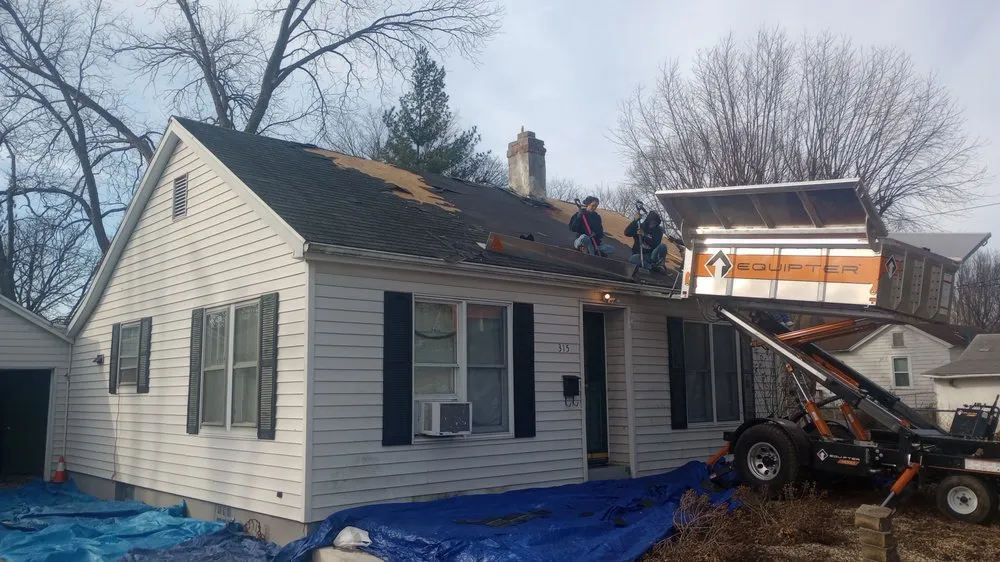 Slide of Illinois Cleaning Solutions