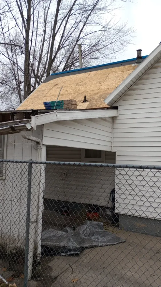 Slide of Illinois Cleaning Solutions