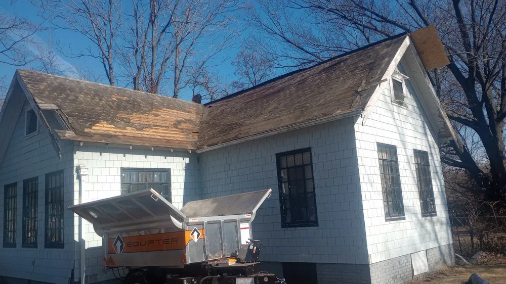 Slide of Illinois Cleaning Solutions