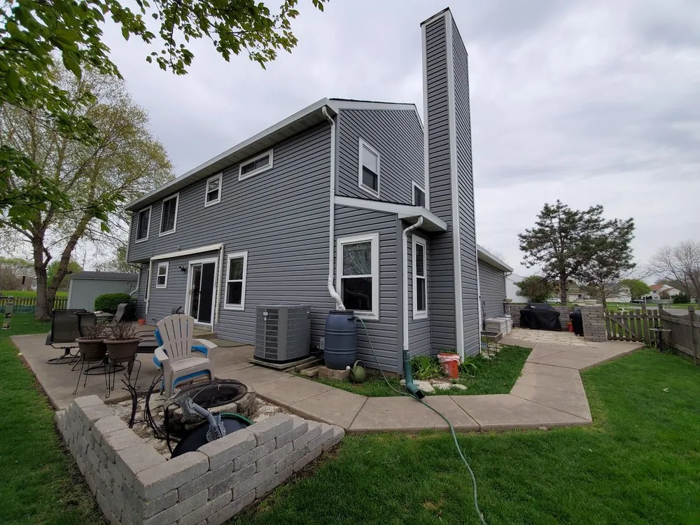 Slide of Illinois Green Construction