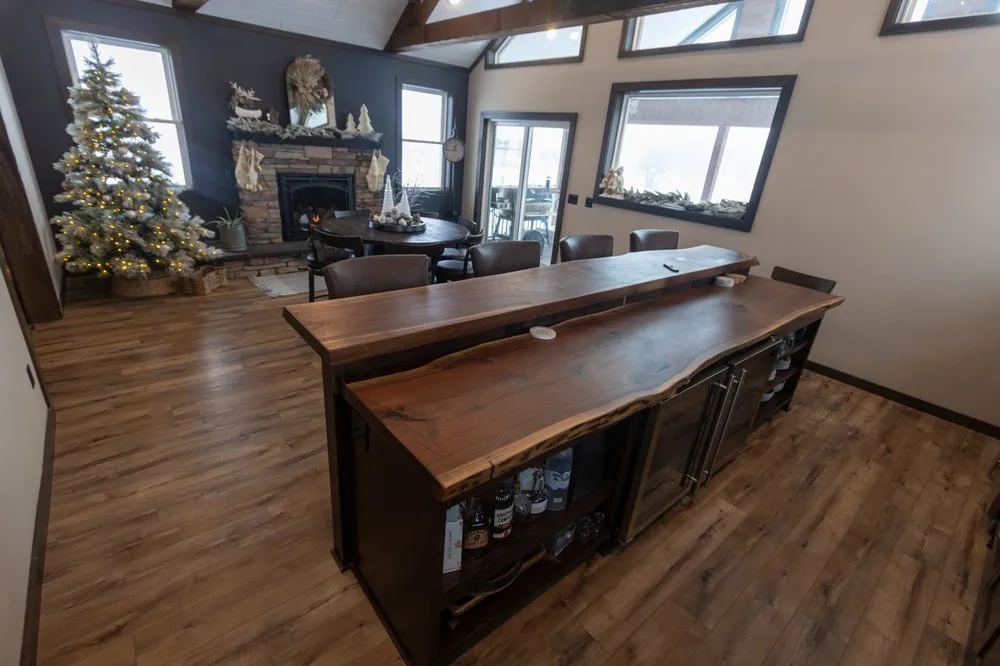 Slide of Image Contracting