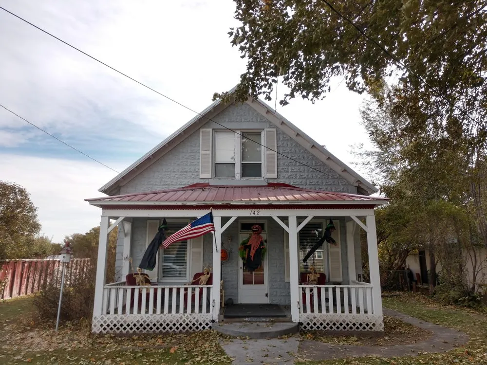 Slide of Immaculate Roofing