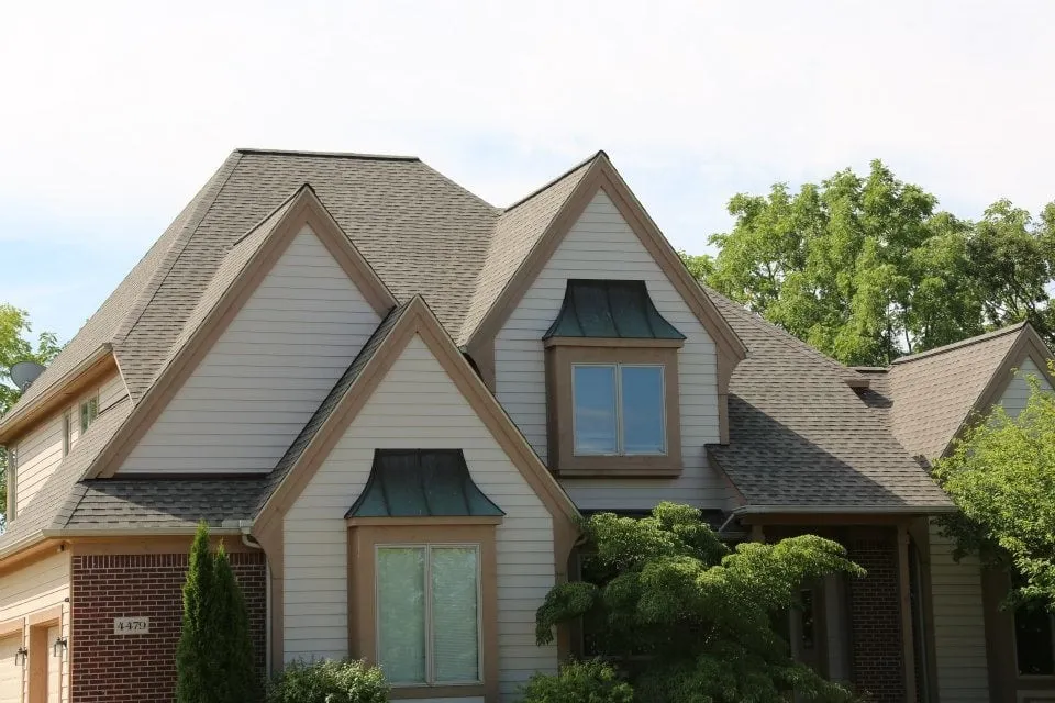Slide of Imperial Building & Roofing