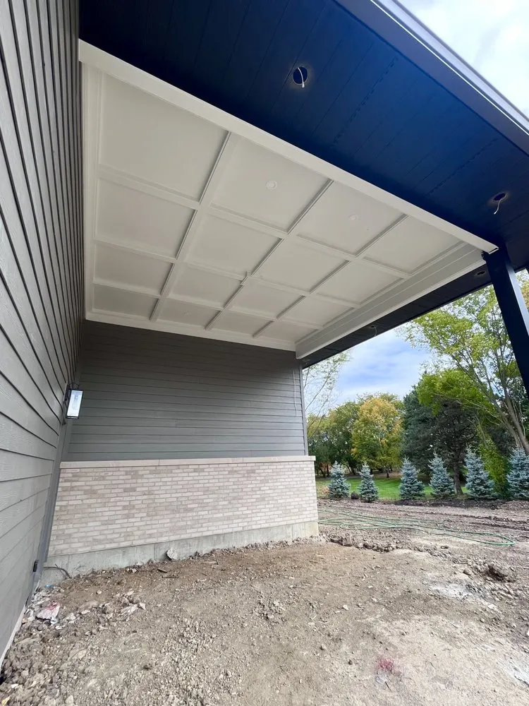 Slide of In N Out Exteriors