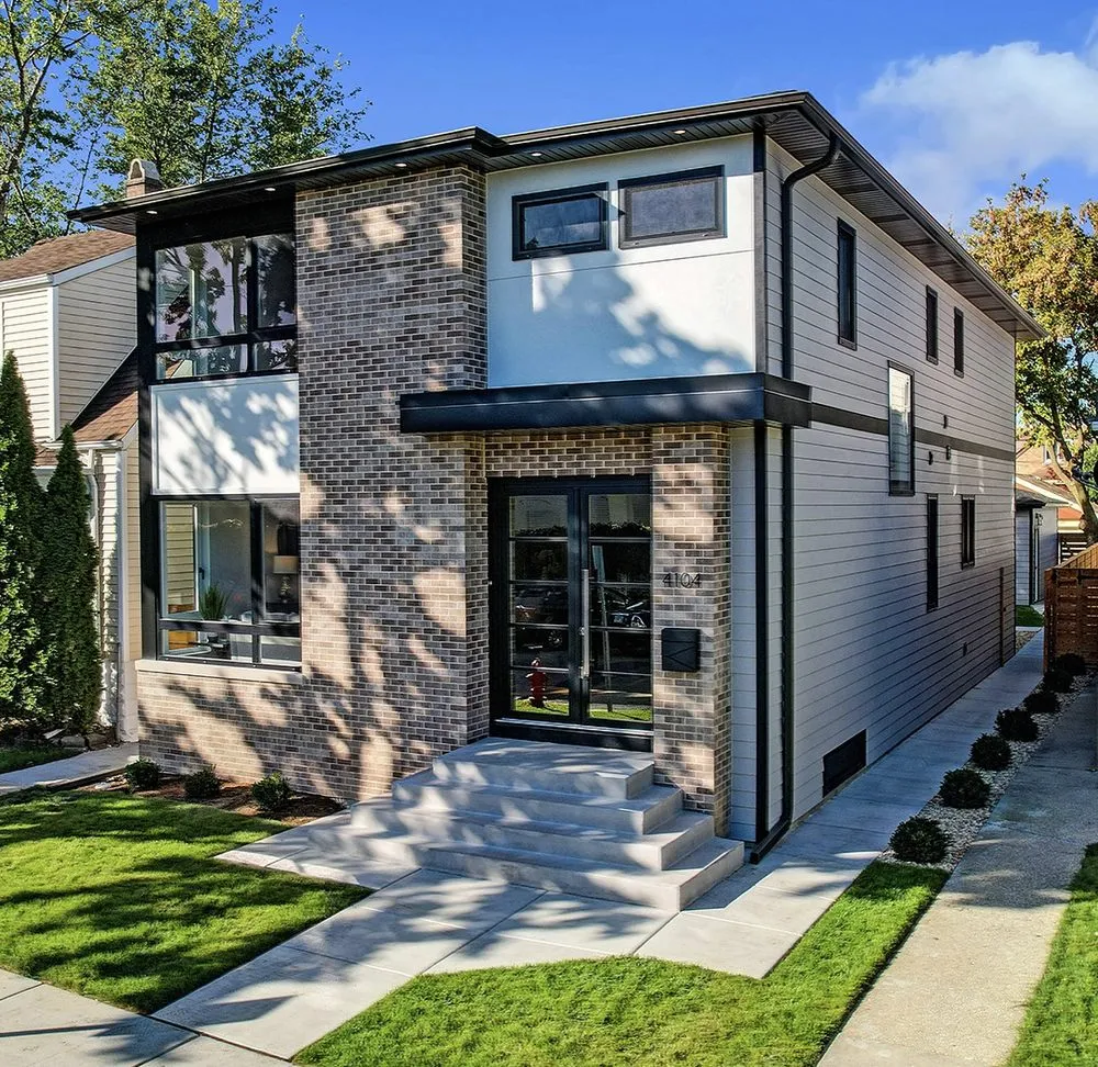 Slide of In N Out Exteriors