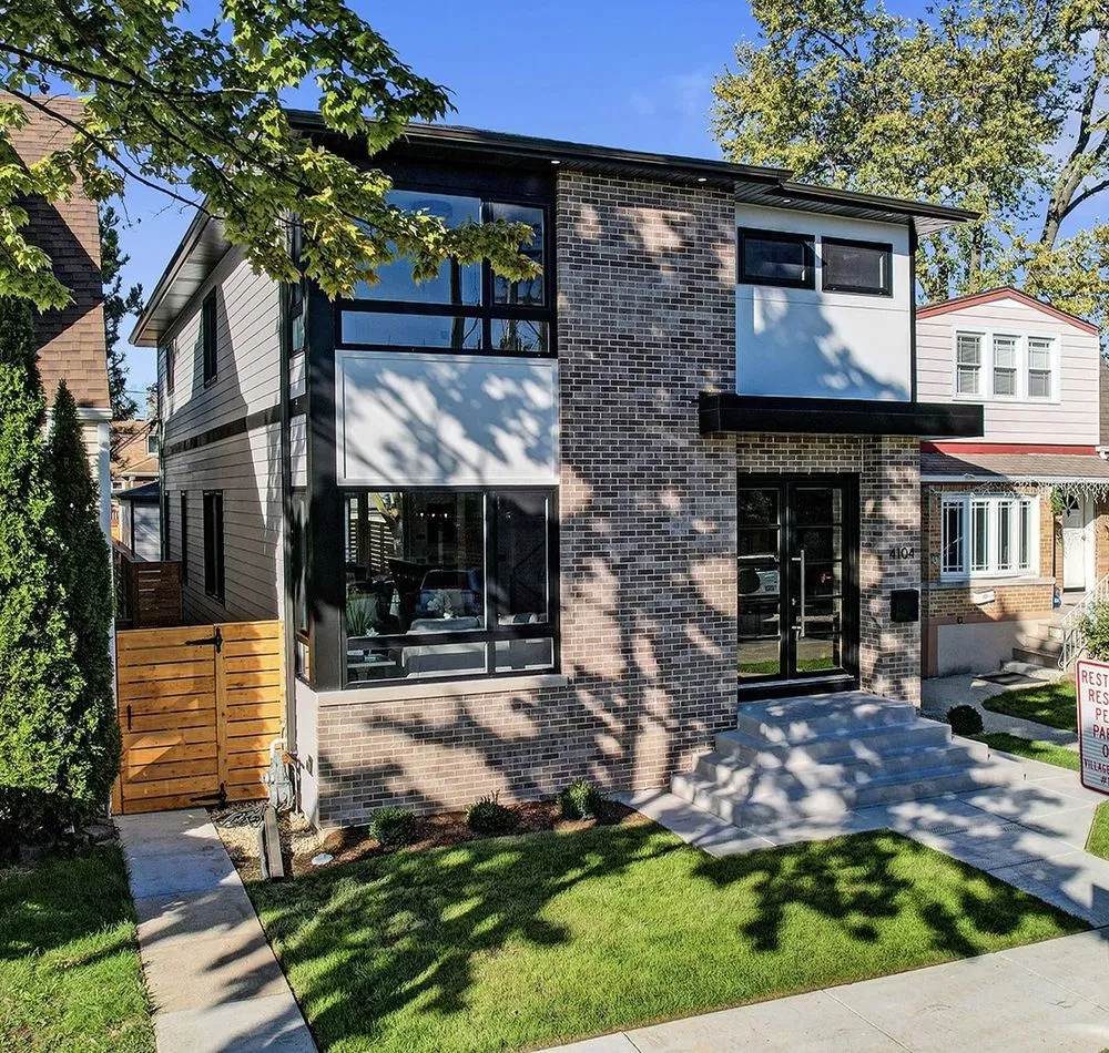 Slide of In N Out Exteriors