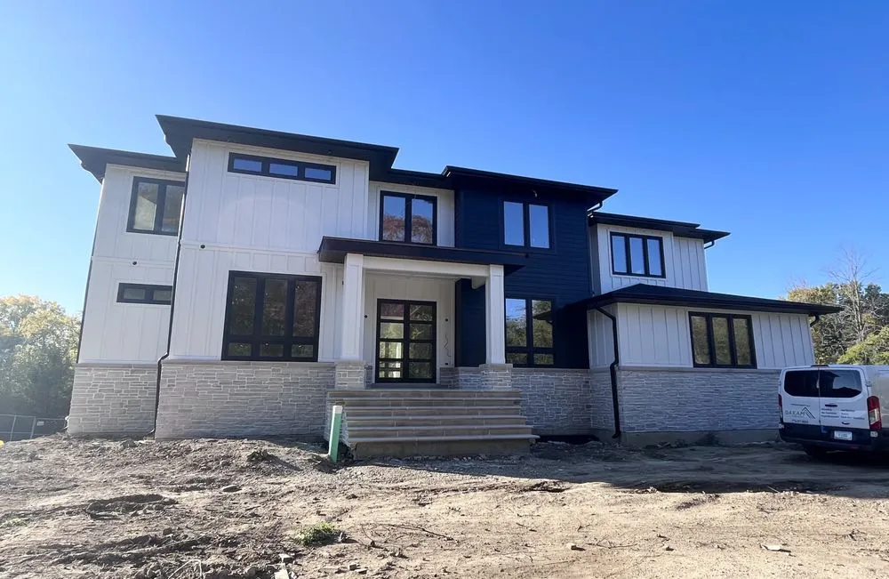 Slide of In N Out Exteriors