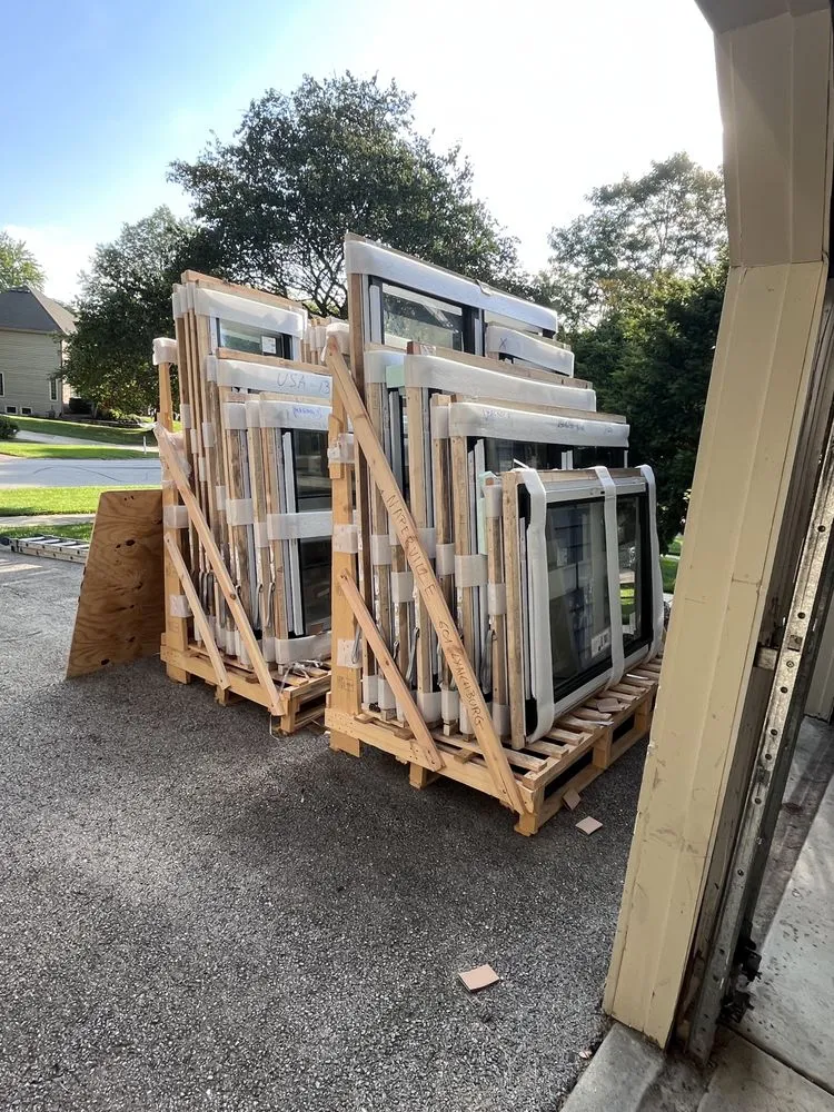 Slide of In N Out Exteriors