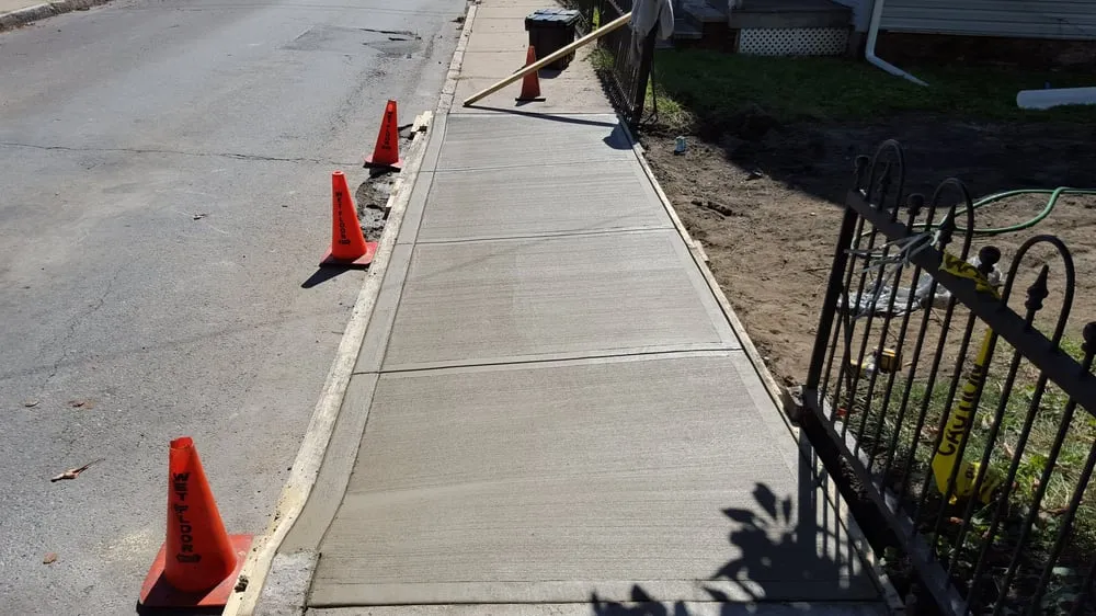 Slide of Independent Construction