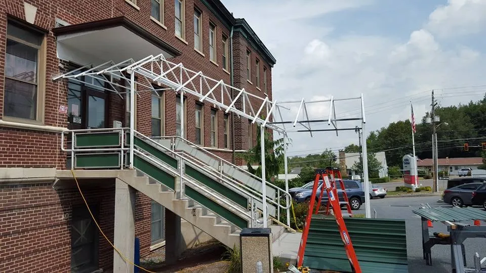 Slide of Independent Construction