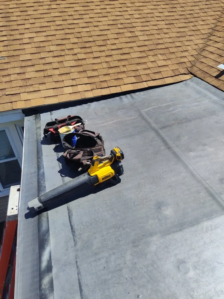 Slide of Independent Roofing and Repair