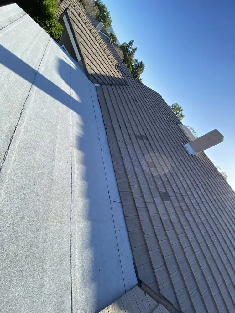 Slide of Independent Roofing