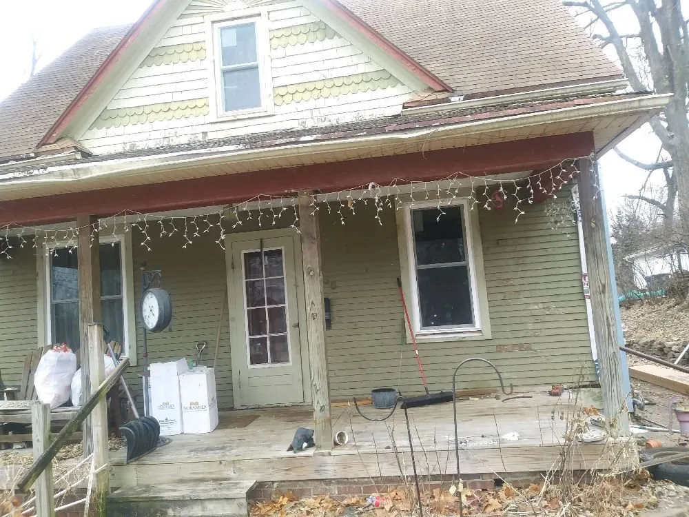 Slide of Independiente Vinyl Siding and Roofing