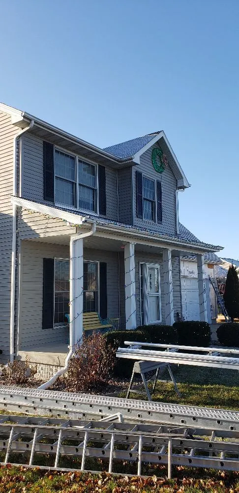 Slide of Independiente Vinyl Siding and Roofing