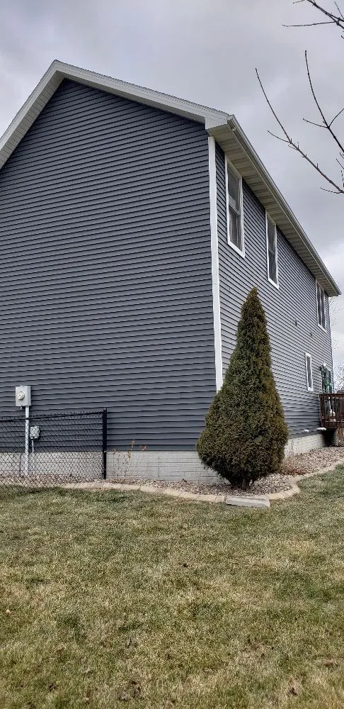 Slide of Independiente Vinyl Siding and Roofing