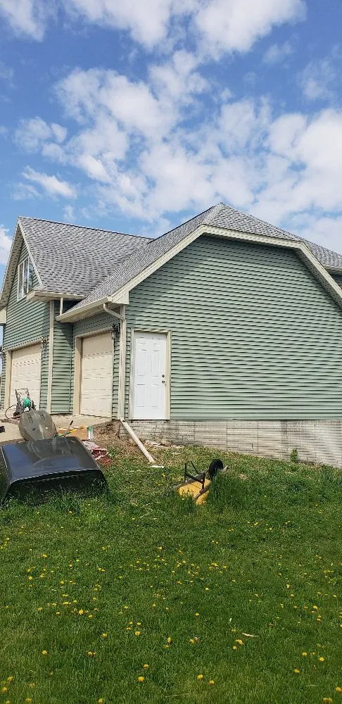 Slide of Independiente Vinyl Siding and Roofing