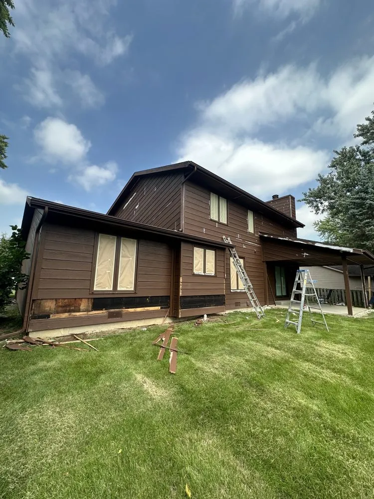 Reliable residential roofing service in Indianapolis city (balance), IN by Indiana Home Solutions