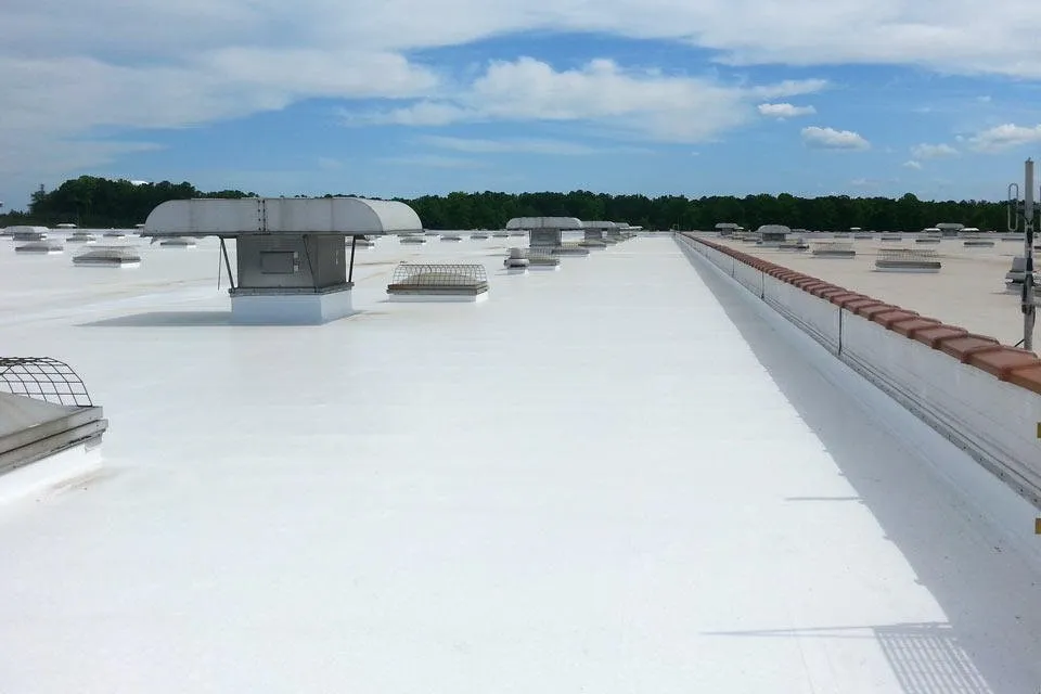 Emergency roof installation experts serving Silver Lake, IN - Indy Commercial Roofing Company