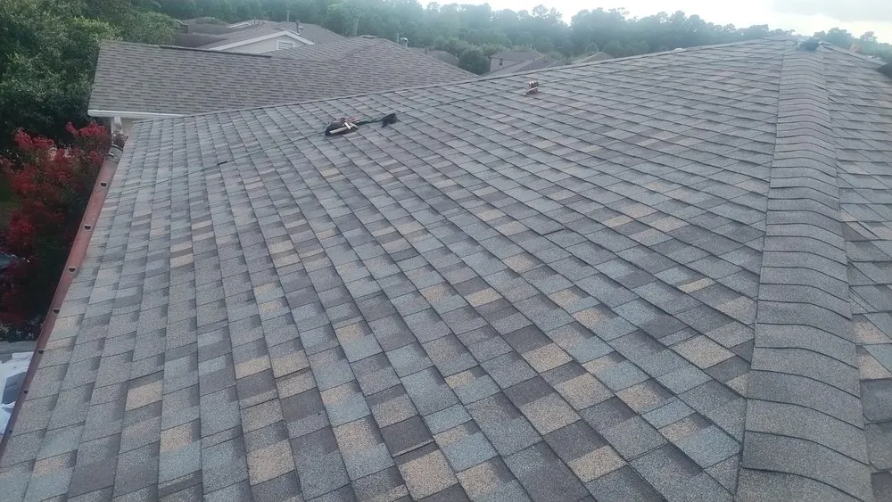 Slide of Inestroza Roofing & Construction