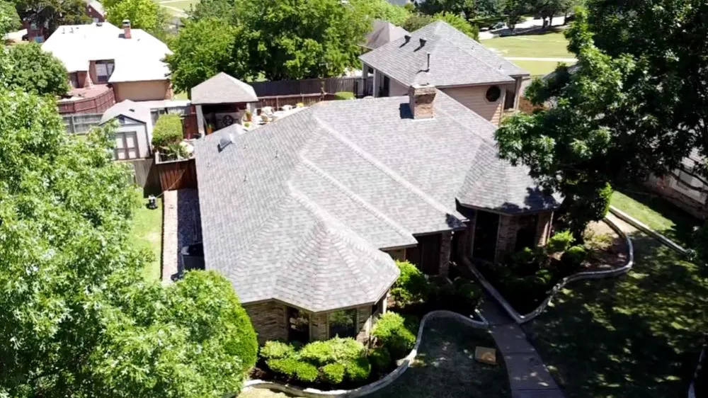 Slide of Infiniti Roofing