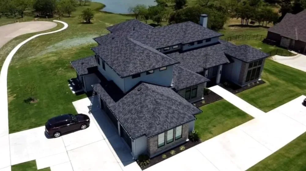 Slide of Infiniti Roofing