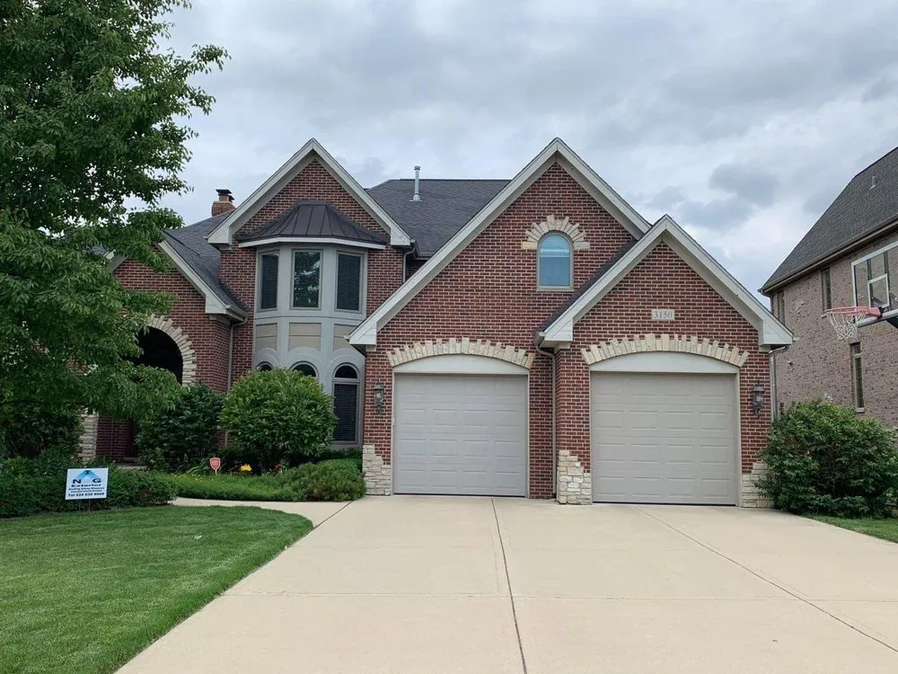 Slide of ING Exterior