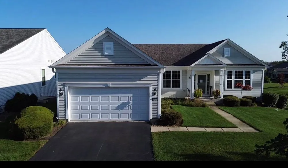 Slide of ING Exterior