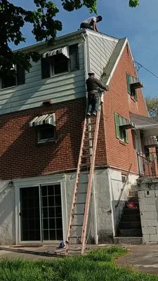 INH Home Improvements Logo