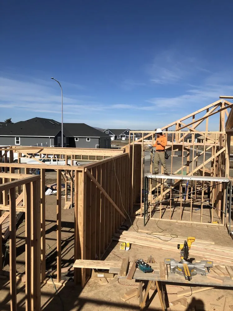 Slide of Innova Construction