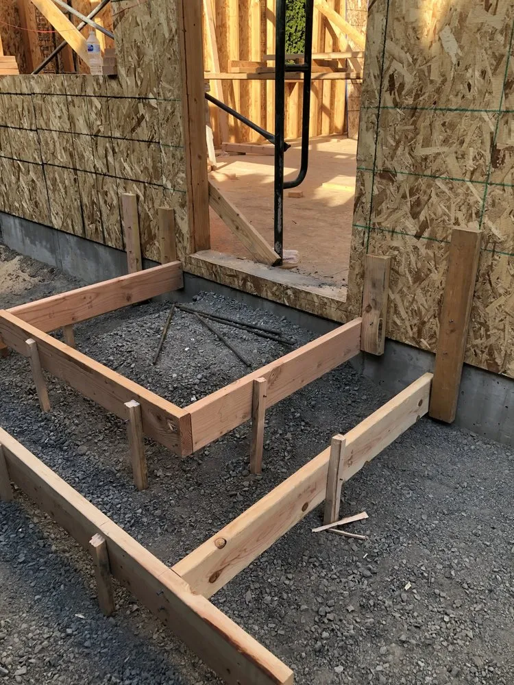 Slide of Innova Construction