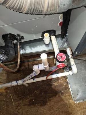 Innova Contracting Logo