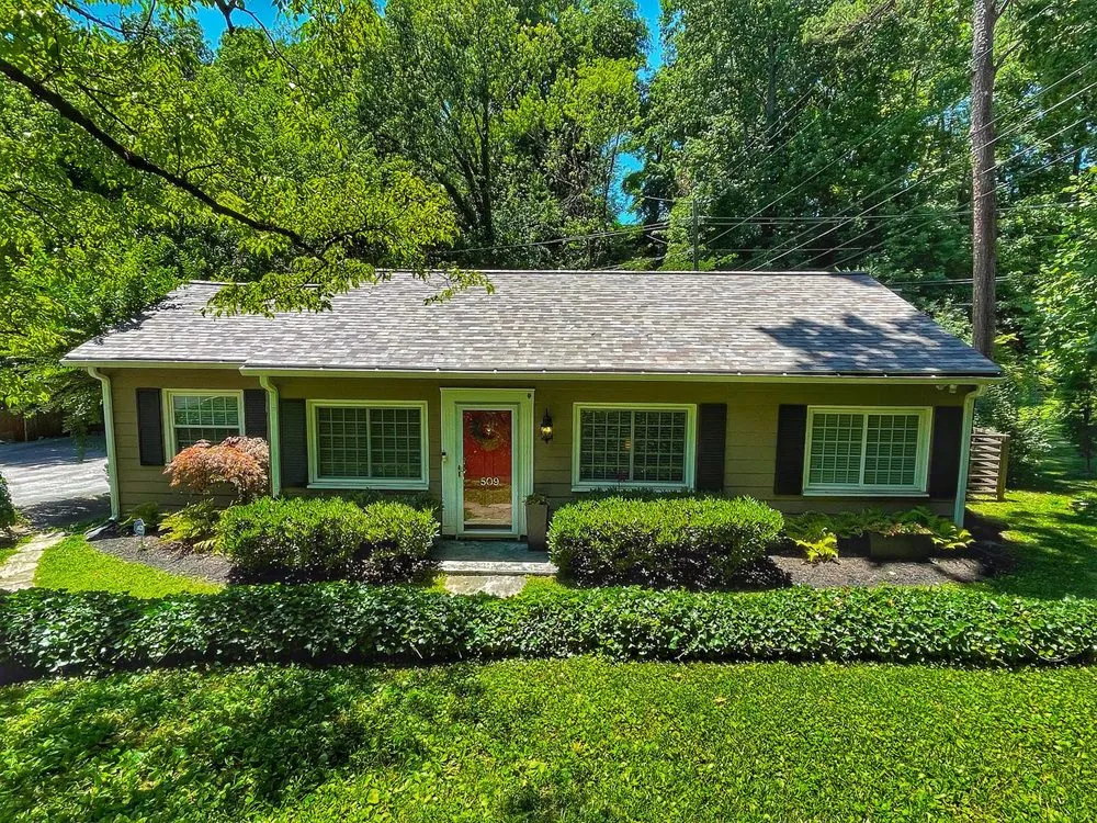 Slide of Innovative Roofing & Siding